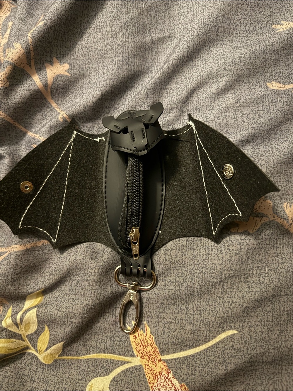 Black Bat Wing Keychain Coin Pouch - Novelty Women's Wallet Accessory